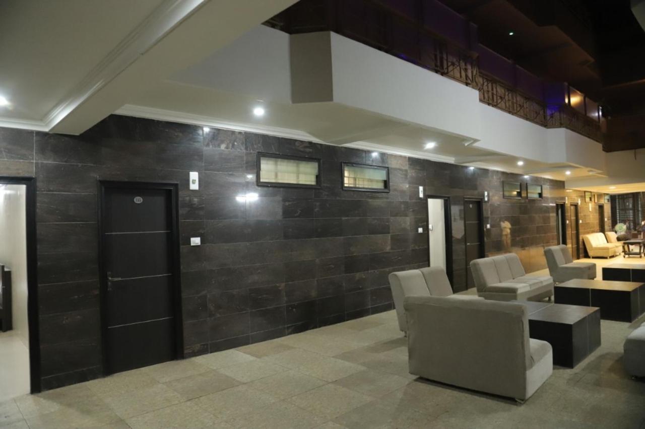 Staymaker Siddeshwara Comforts Harihar Exterior photo